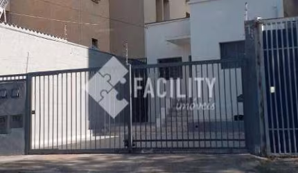 Casa com 2 quartos para alugar na Rua Salustiano Penteado, 351, Botafogo, Campinas, 160 m2 por R$ 2.600