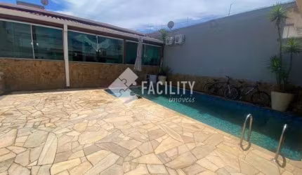 Casa com 3 quartos à venda no Jardim do Vovô, Campinas , 145 m2 por R$ 750.000