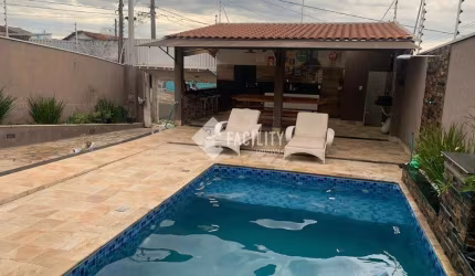 Casa com 2 quartos para alugar na Alcíno Francisco Vieira, 116, Jardim Florence, Campinas, 51 m2 por R$ 3.000