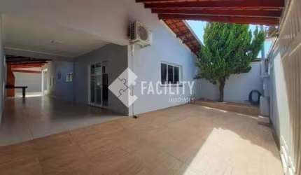 Casa com 3 quartos à venda na Rua Doutor Walter Pereira de Queiroz, 759, Jardim Eulina, Campinas, 145 m2 por R$ 635.000