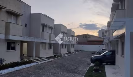 Casa em condomínio fechado com 2 quartos para alugar na Avenida Giovanni Ruzene, 26, Vila Aurocan, Campinas, 69 m2 por R$ 3.000