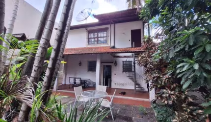 CASA RESIDENCIAL/ COMERCIAL-360M²-FREGUESIA