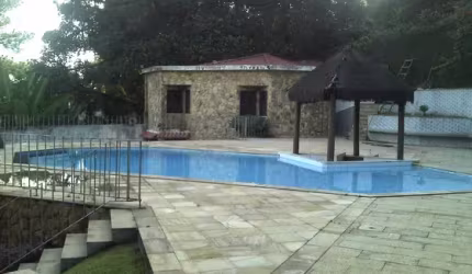 CASARÃO-TERRENO 2.250M²-FREGUESIA