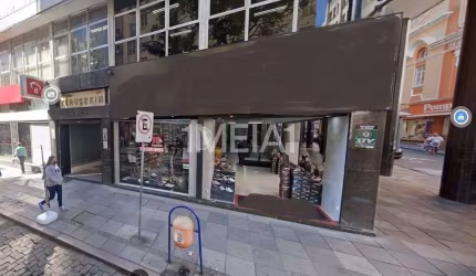 Ponto comercial para alugar na Praça Otávio Rocha, 115, Centro Histórico, Porto Alegre por R$ 3.900