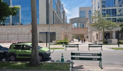 SALA COMERCIAL  com 73,04m2 /NO CENTRO METROPOLITANO COM ESPAÇO JARDIM, R$ 199.998,00