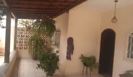 Linda casa com quintal e pagamento acessível