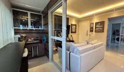 Apartamento à venda no Gonzaga, Santos-SP: 2 quartos, 1 suíte, 1 sala, 2 banheiros, 1 vaga, 80m² de área. Venha conferir!