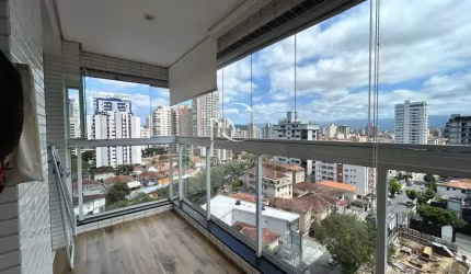 Apartamento à venda em Santos-SP, no Embaré, com 1 quarto, 1 suíte, 1 sala, 1 banheiro, 1 vaga de garagem e 53m² de área.