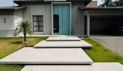 Casa Térrea Moderna no Condomínio Fazenda da Ilha - PORTEIRA FECHADA ✅