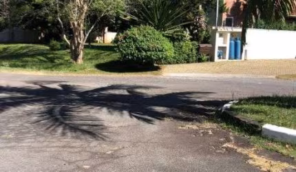 TERRENO AMPLO NO CONDOMÍNIO FAZENDA DA ILHA