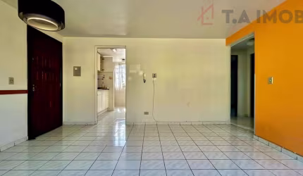 Apartamento para Venda em Curitiba, Santa Cândida, 3 dormitórios, 1 banheiro, 1 vaga
