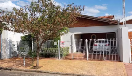 Casa em Jardim Maria Izabel  -  Marília por R$ 650.000