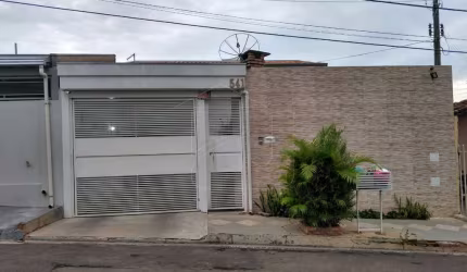 Casa em Nucleo Habitacional Maria Angelica Matos - Marília, SP por R$ 350.000