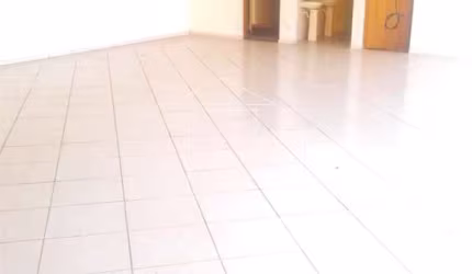Barracão em Jardim Paraiso  -  Marília