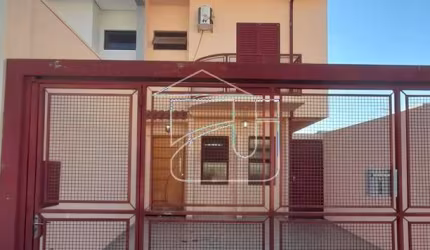 Casa em Bassan  -  Marília