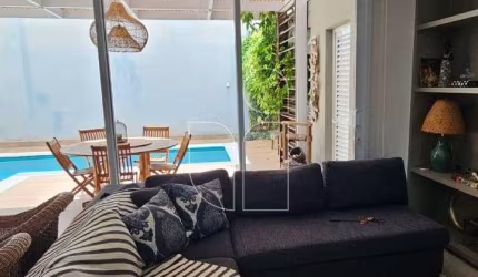 Condomínio em Jardim Alvorada - Marília, SP3 Suites  6 banheiros Escritório reversível para demo suite Aquecimento completo Fotovoltaica (16 placas com microinversores) Terreno de 571m Construção de 3