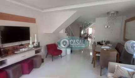 Casa com 04 Quartos à Venda em Itaipu - Niterói/RJ