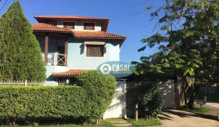 Casa com 03 Quartos à Venda em Itaipu - Niterói/RJ