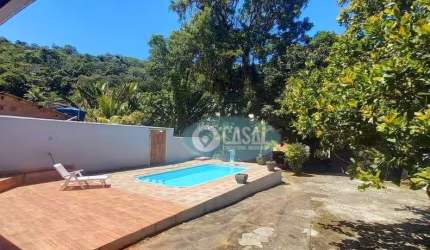 Casa Linear com 04 Quartos, Piscina e Amplo Quintal em Várzea das Moças - Niterói/RJ.