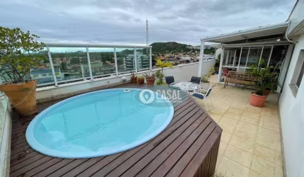 Cobertura com 03 Quartos com Piscina e Churrasqueira em Itaipu - Niterói/RJ!
