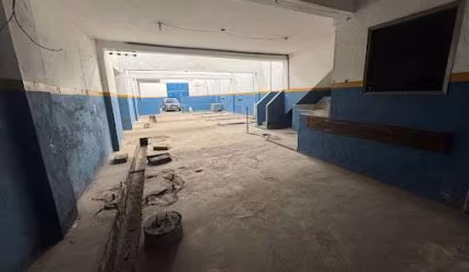 Galpão para Alugar com 279 m² - São Lourenço - Niterói/RJ.