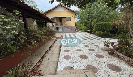 Casa com 02 Quartos à Venda em Piratininga - Niterói/RJ.