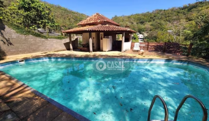 Casa com 04 Quartos à Venda em Condomínio no Engenho do Mato - Niterói/RJ.