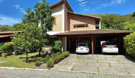 Casa em Condomínio com 03 Quartos em Itaipu - Niterói/RJ!