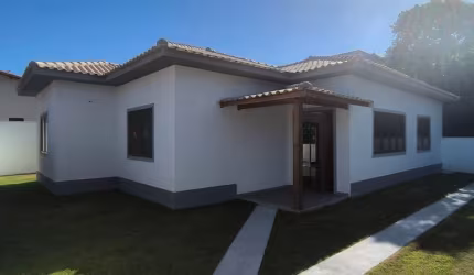 Casa maravilhosa com fino acabamento dentro do melhor condomínio da região!