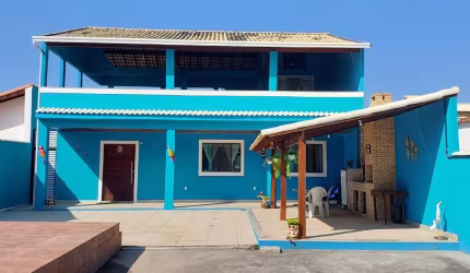 Linda casa dentro do Condomínio com praia Orla 500 em Unamar - Cabo Frio.