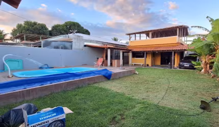 Oportunidade imperdível em São Pedro da Aldeia - VENDO CASA MARAVILHOSA - R$350 mil - COM RGI, apta para financiamento bancário - BAIRRO: BALNEÁRIO.