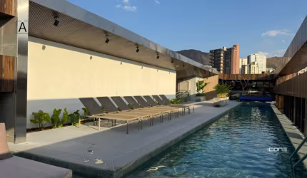 Area Privativa com 134m² de Area Externa + 03 Vagas Livres