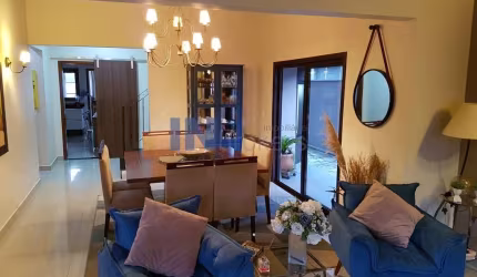Linda casa Condomínio Reserva da Serra, vista para serra do Japi, acesso fácil às rodovias Anhanguera e Bandeirantes, 4 dormitórios, otima localização