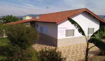 Imperdível: Casa à venda em Jundiaí-SP, bairro Chácara Recreio Santa Camila, 3 quartos, 1 suíte, 2 salas, 2 banheiros, 3 vagas, 192m².