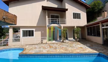 Casa em condomínio fechado com 3 quartos à venda na Estrada do Itapeti, 100, Parque Residencial Itapeti, Mogi das Cruzes por R$ 1.700.000