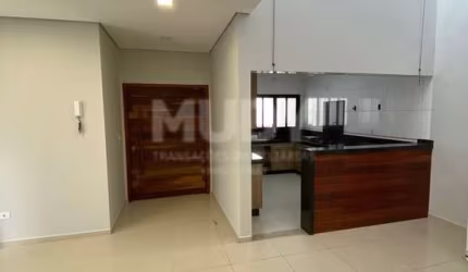 Casa no bairro Jardim Regina, 3 Dorms em terreno de 250m2