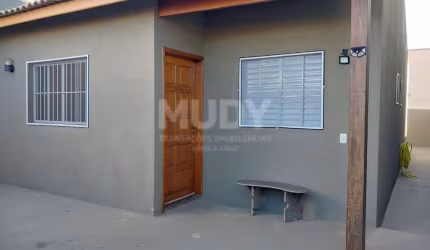 Casa térrea no bairro Jardim Barcelona em Indaiatuba/SP com 150m² de terreno e 2 dorms