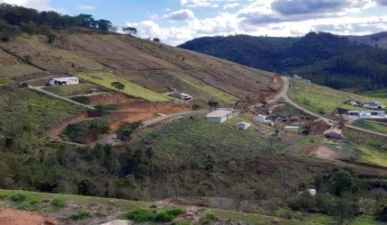 Terreno de 3.000m² no Villagio da Serra