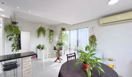 Espaço, Conforto e Vista: Linda Cobertura Reformada com Terraço Gourmet!