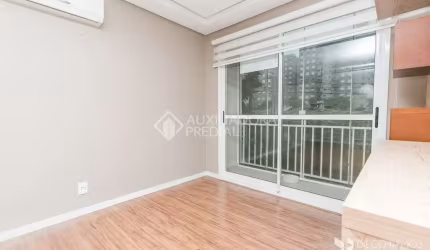 Apartamento Térreo com Suíte e Sacada – Semi Mobiliado e Pronto para Morar na Zona Sul!