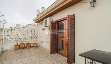 Cobertura na Azenha, 150m², 3 quartos, 1 suíte, 2 banheiros