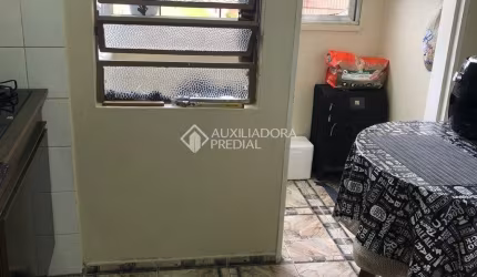 Apartamento à Venda no Alto Teresópolis - Excelente Estado