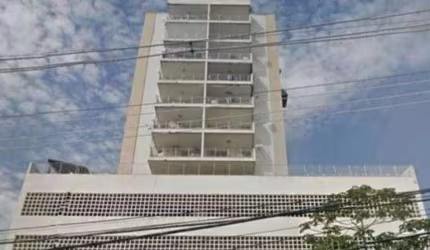 Apartamento com 82m², na Rua Lins de Vasconcelos, com varandão, pertinho do  Comércio, Metro e do T