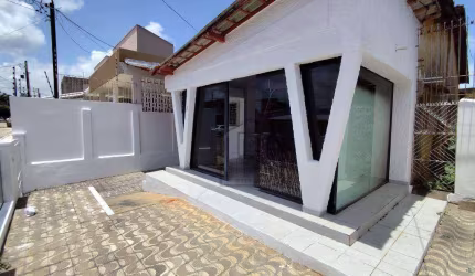 Casa Ampla para Locação no Barro Vermelho - 3 Quartos - 114 m² - Natal/RN - CA0402