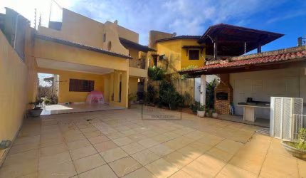 Casa Duplex em Nova Parnamirim: Espaço, Conforto e Lazer em uma Localização Privilegia - 4 dormitórios à venda, 205 m² - Parnamirim/RN - CA0506