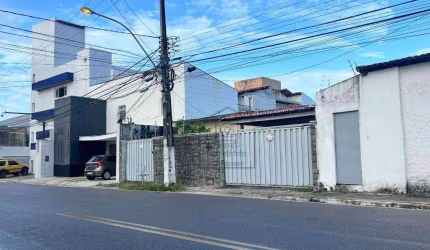 Casa Ampla à Venda em Lagoa Nova – Espaço e Versatilidade para Residencial ou Comercial - 4 dormitórios - 238 m² - Natal/RN - CA0517