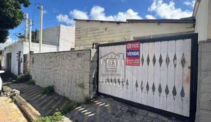 Casa à Venda em Rua Movimentada – Excelente Oportunidade para Moradia ou Comércio - 2 Quartos - 111 m² - Barro Vermelho - Natal/RN - CA0549