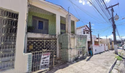 Casa à Venda – Oportunidade para Moradias - Quintas - Natal/RN - CA0480