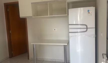 Kitnet Térrea para Locação – Zona 07 | Mobiliada e Pronta para Morar!
