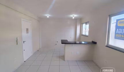 Apartamento com 1 dormitório para alugar, 47 m² por R$ 1.758,20/mês - Forquilhinhas - São José/SC